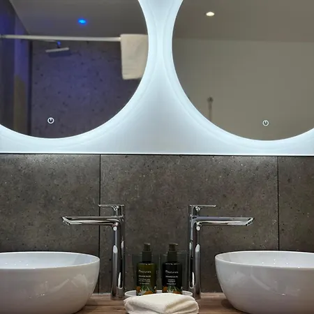 La - & Rooms, By Remorino Apart-hotel Locarno